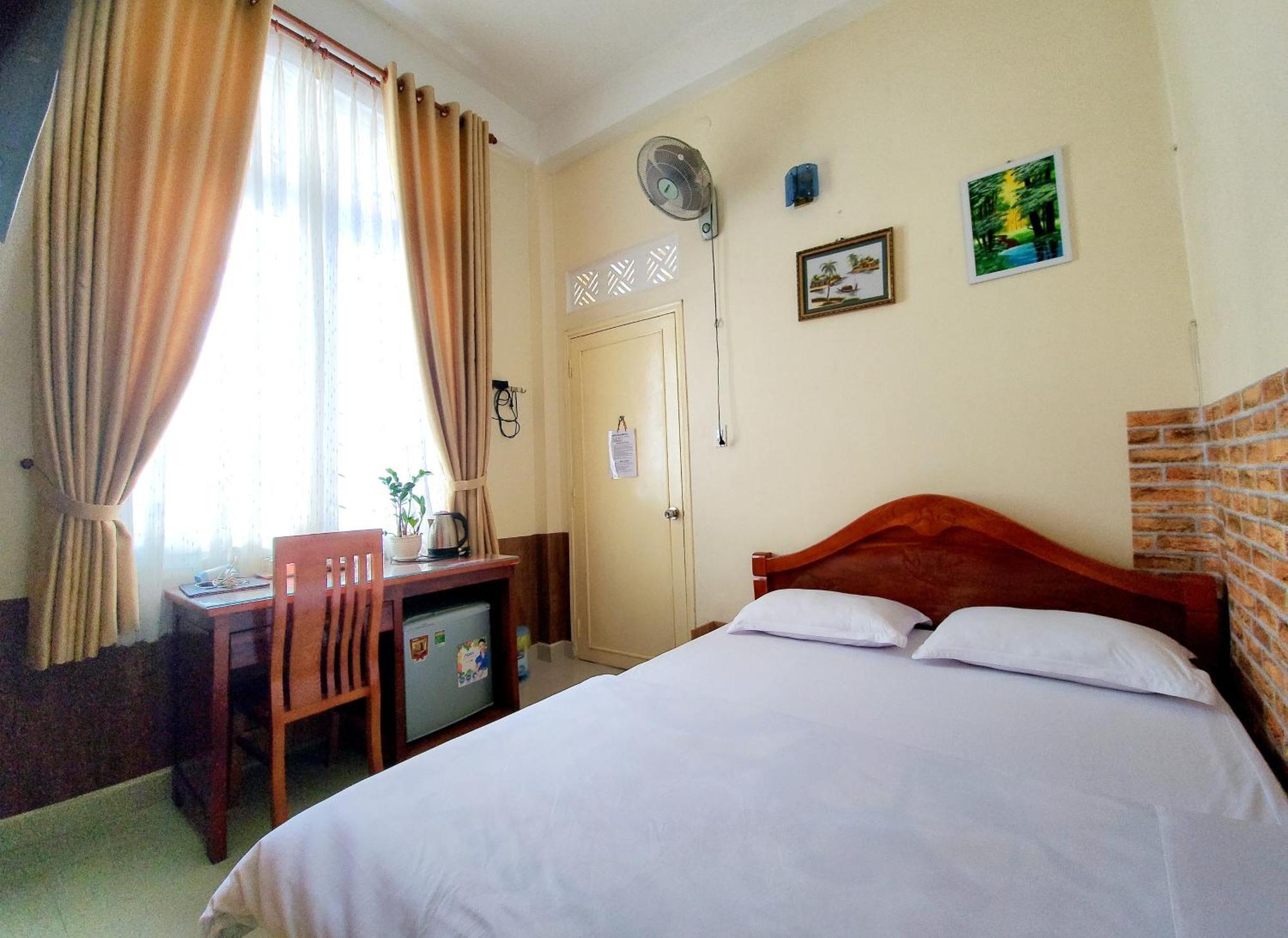 Binh Dao Hotel - Khach San Ngay Trung Tam Gia Re Далат Экстерьер фото