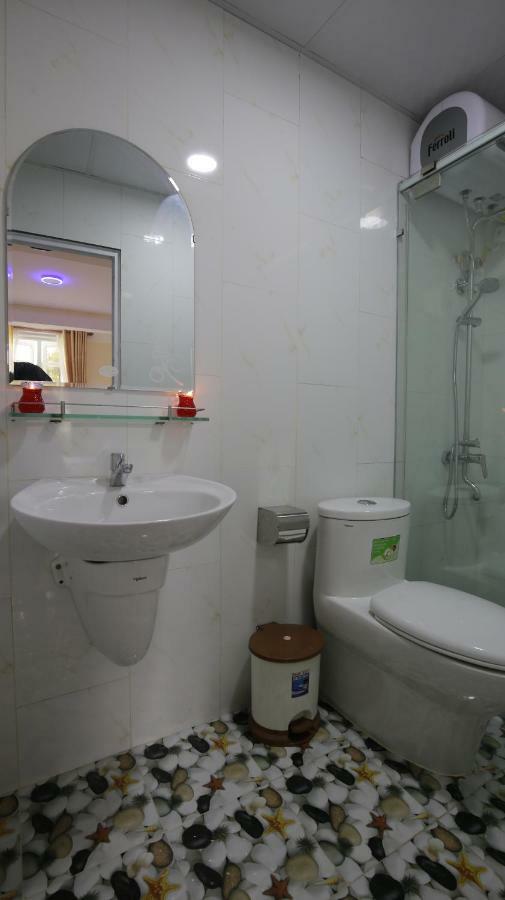 Binh Dao Hotel - Khach San Ngay Trung Tam Gia Re Далат Экстерьер фото